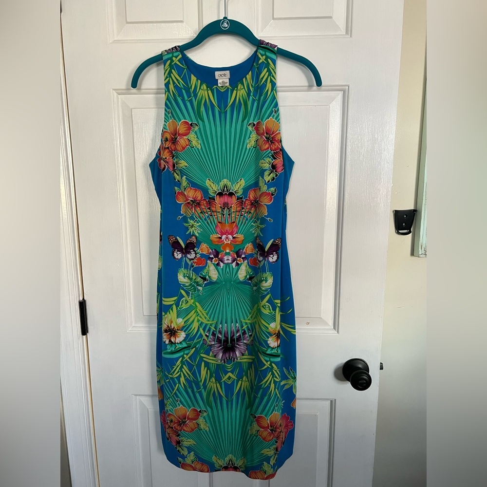 Cache multi color dress size large super comfortable used